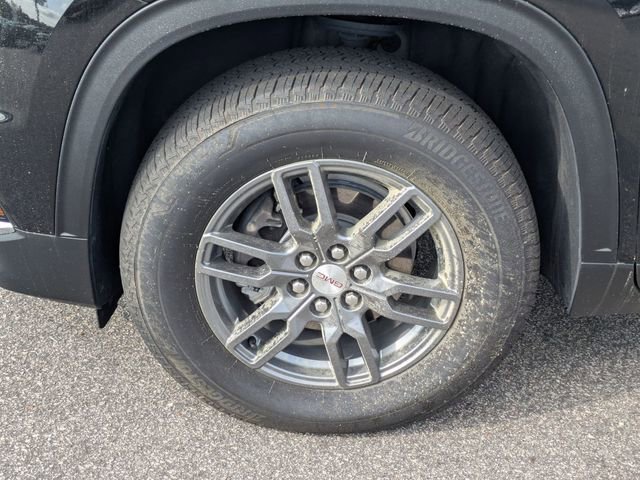 Used 2025 GMC Acadia Elevation image 8
