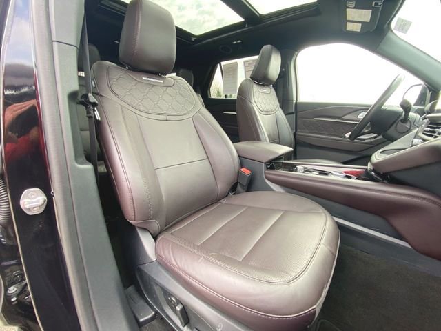 Used 2025 Ford Explorer Platinum w/ LUX Leather Package image 29