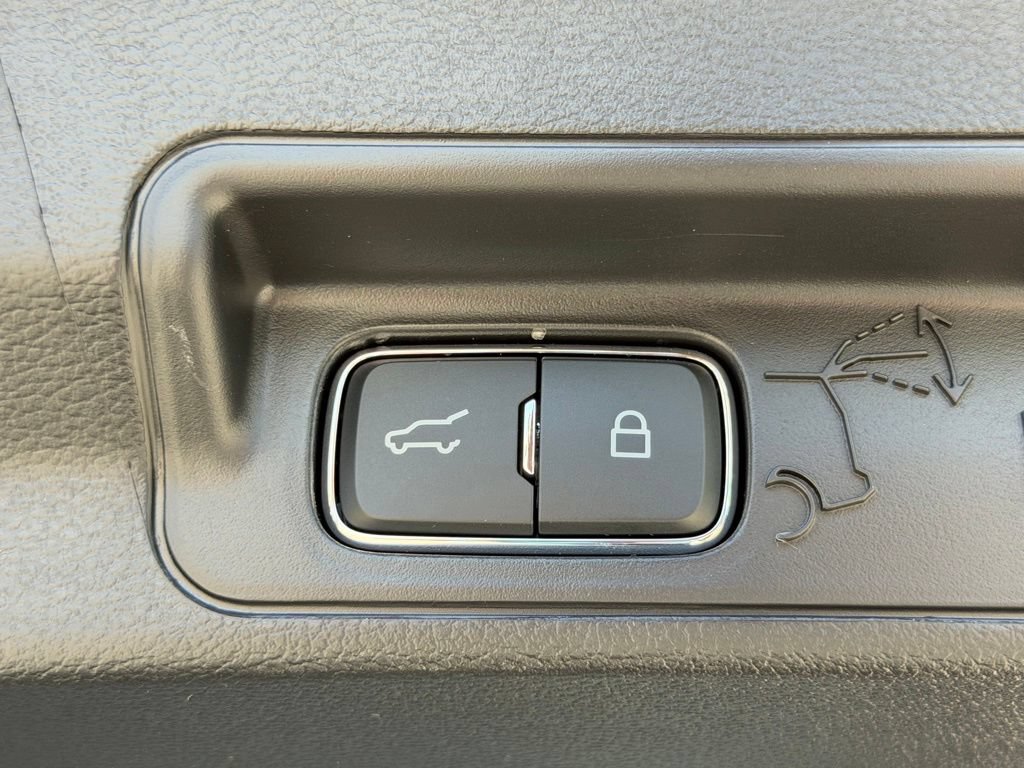 New 2026 Ford Explorer ST AWD/4WD image 15