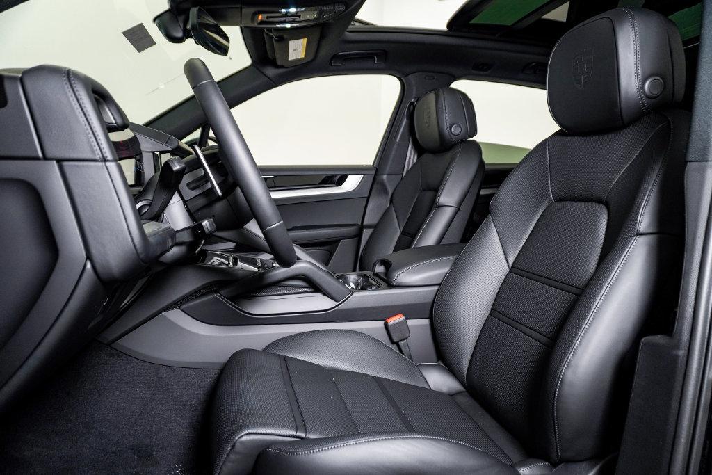 New 2026 Porsche Cayenne S AWD/4WD image 5