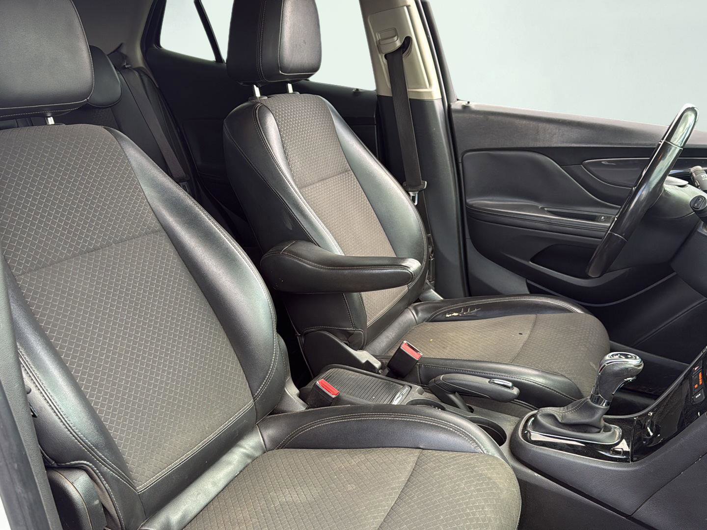 Used 2019 Buick Encore Preferred FWD image 26