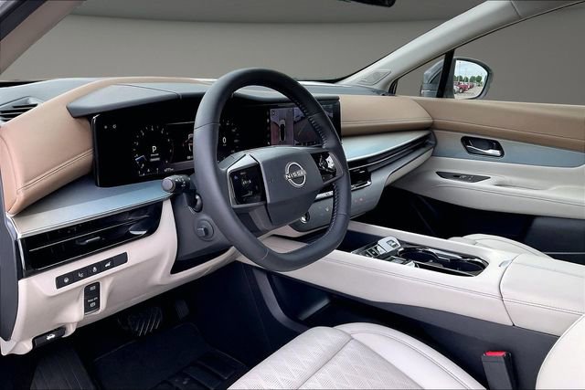 Certified 2025 Nissan Murano Platinum w/ Cargo Package image 13