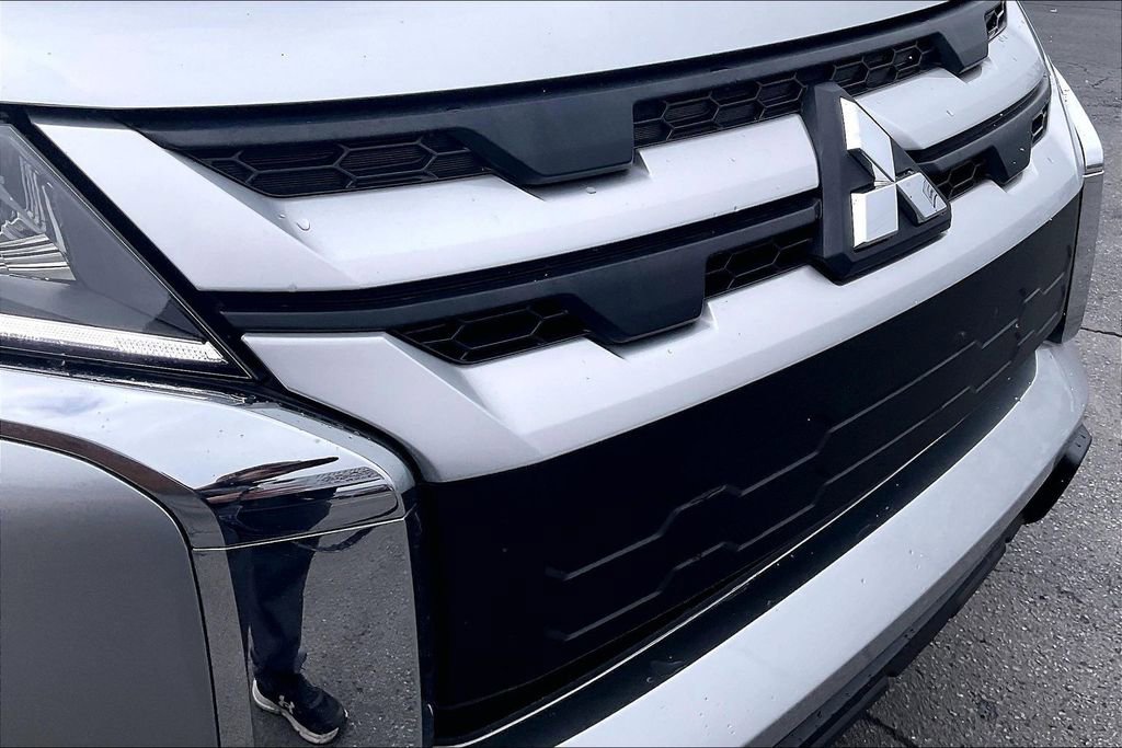 Used 2022 Mitsubishi Outlander Sport ES image 29