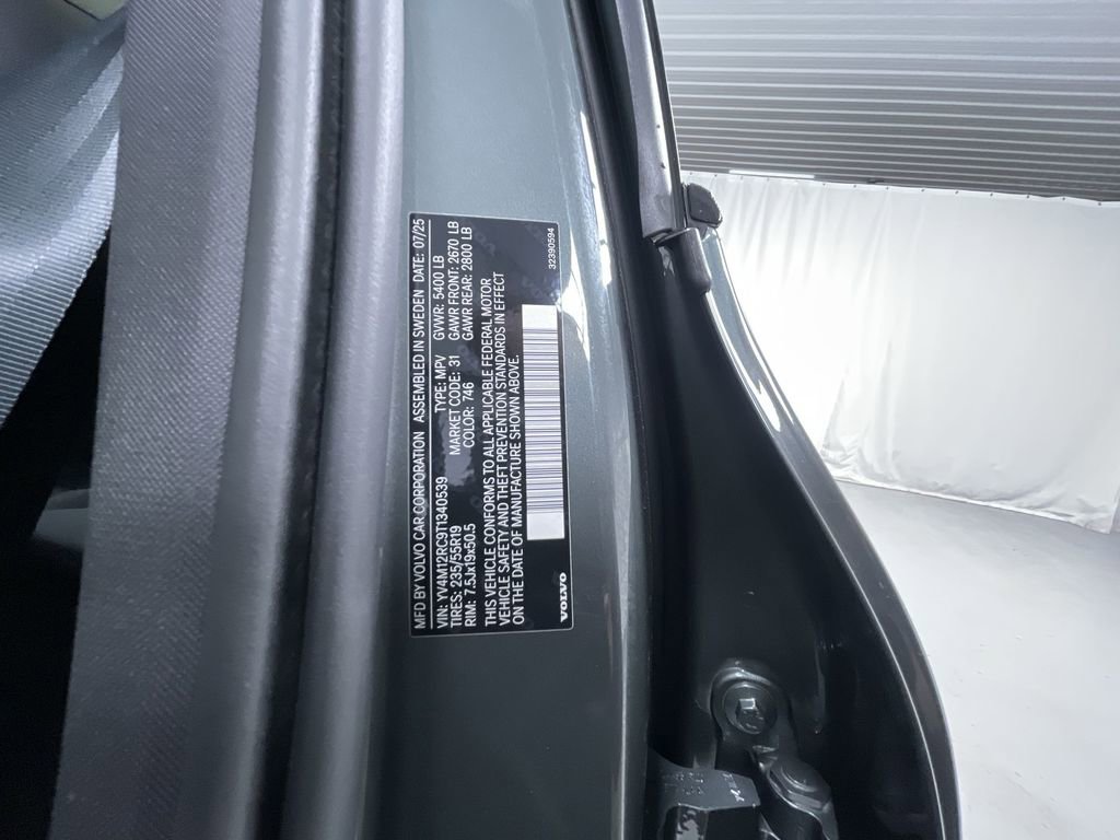 New 2026 Volvo XC60 B5 Plus w/ Protection Package Premier image 26