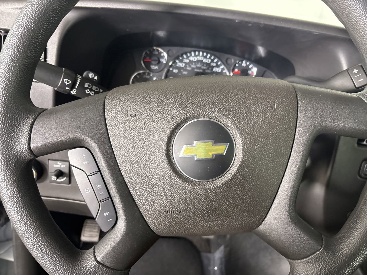 Used 2024 Chevrolet Express 3500 LT w/ LT Preferred Equipment Group RWD image 11
