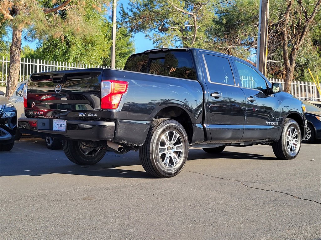 Used 2023 Nissan Titan SV image 2