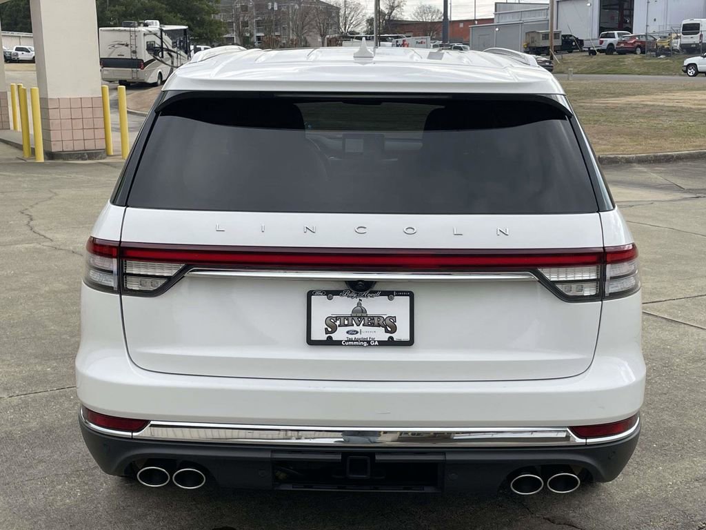 Certified 2023 Lincoln Aviator Reserve w/ Equipment Group 201A image 4
