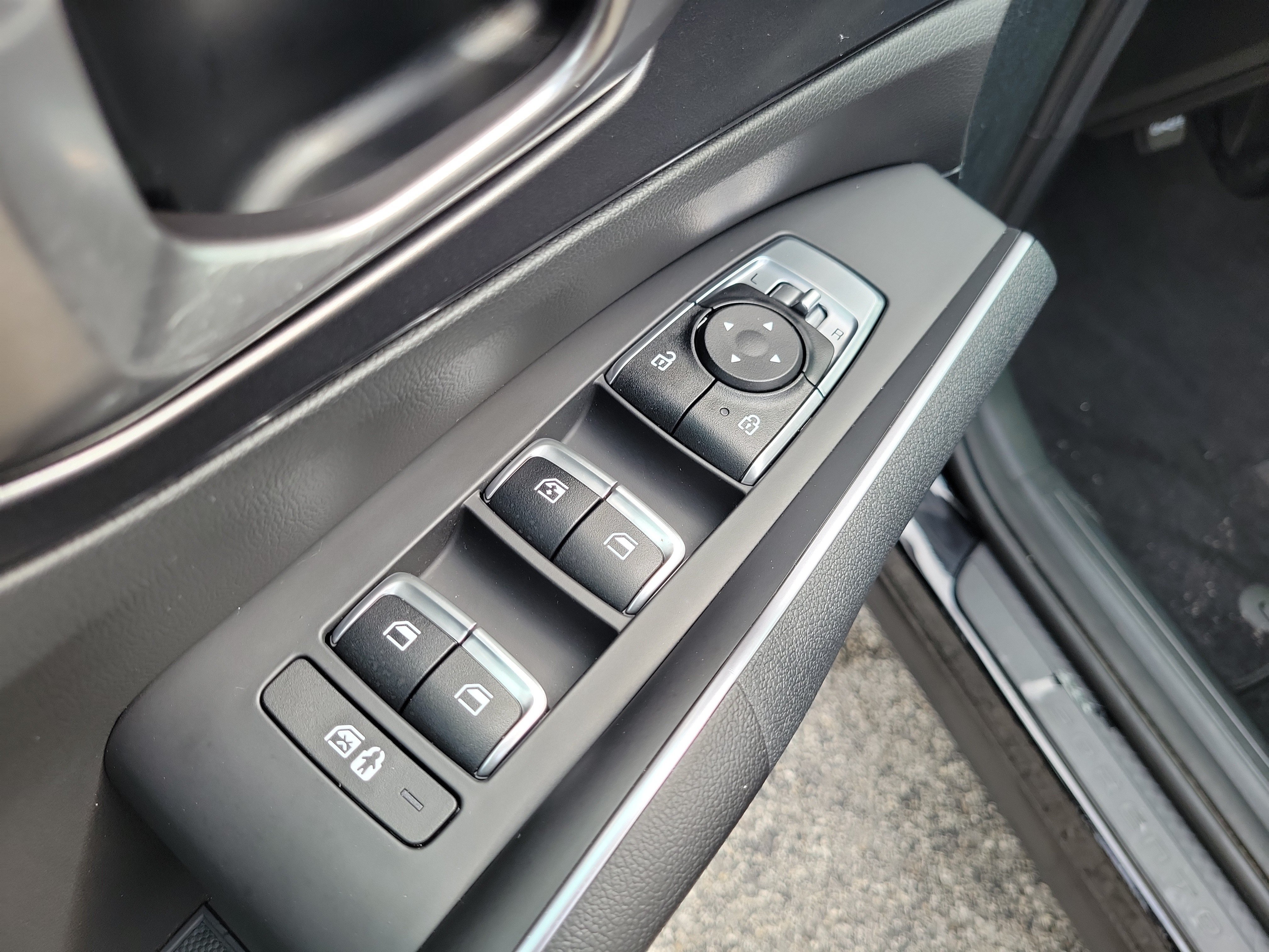 Certified 2023 Kia Sorento LX FWD image 20
