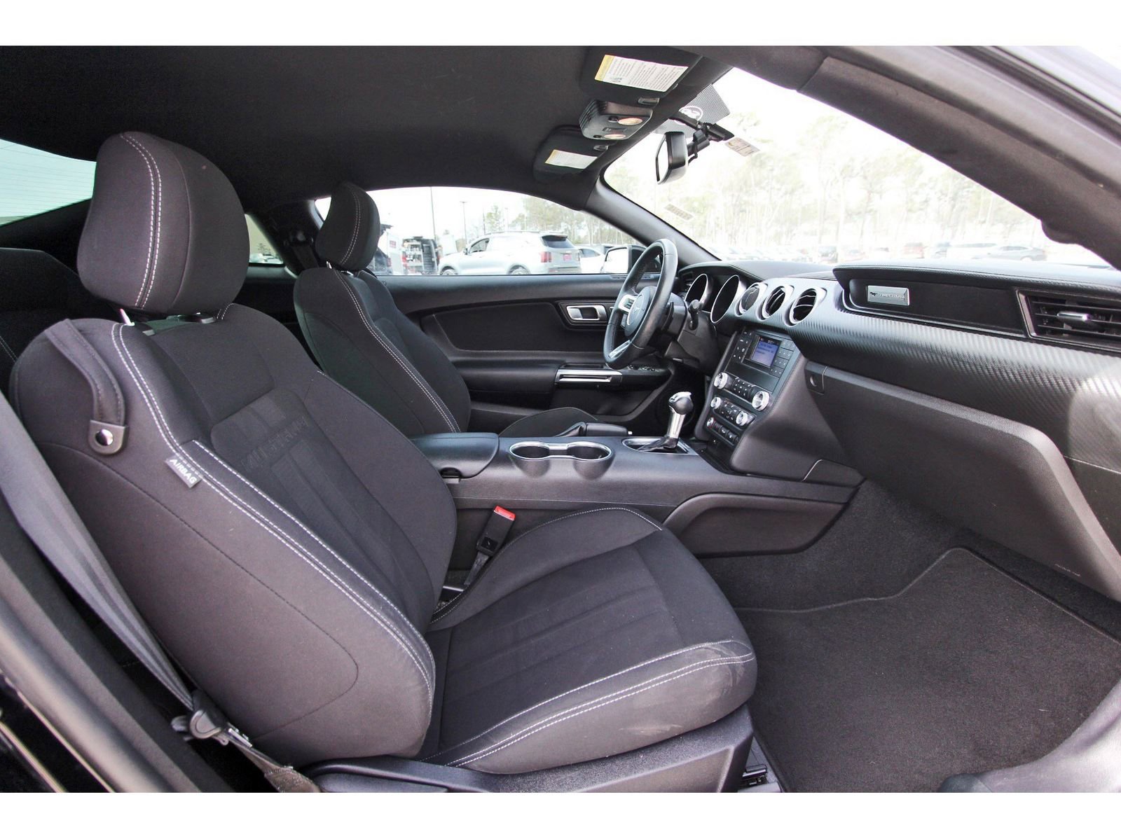 Used 2019 Ford Mustang EcoBoost image 23