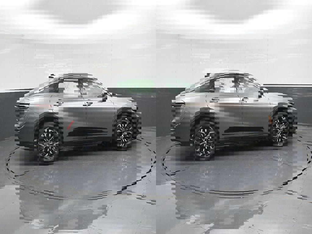 New 2026 Toyota Crown Limited image 3