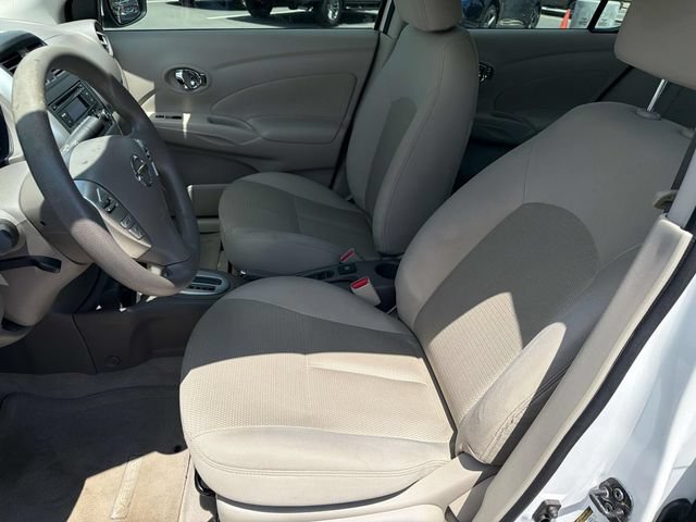 Used 2015 Nissan Versa SV FWD image 27