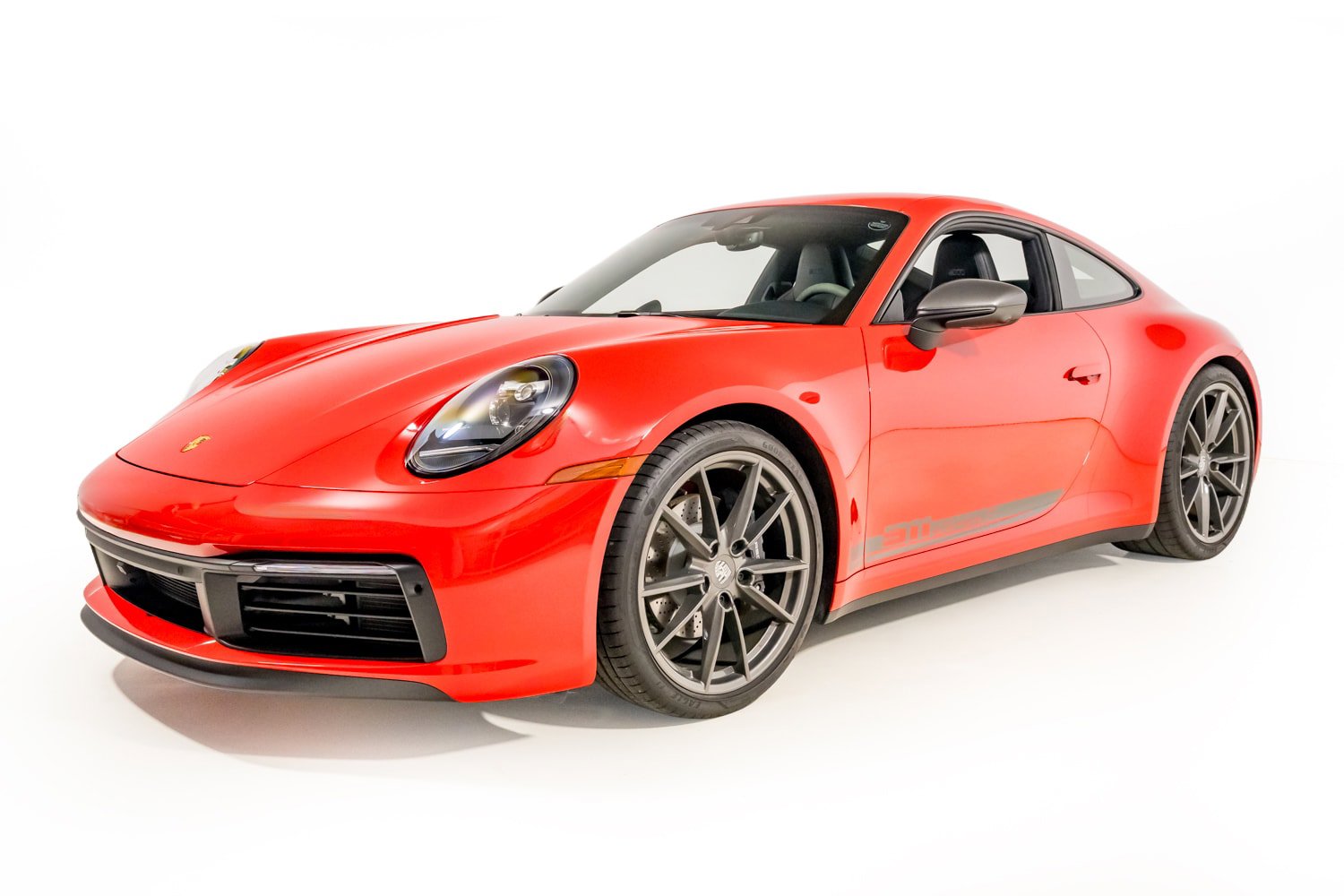 Used 2024 Porsche 911 Carrera T RWD image 2