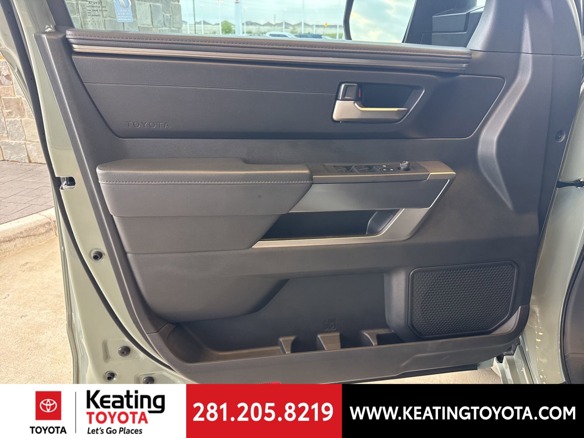 Used 2025 Toyota Tundra SR5 image 12