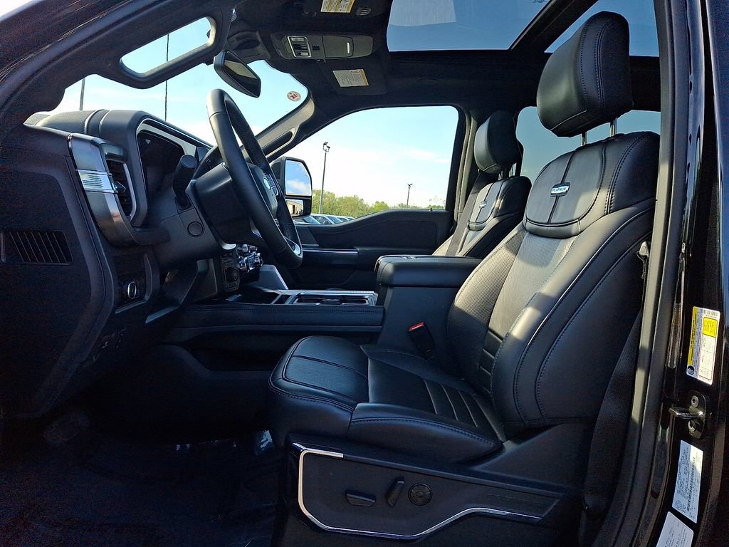 Used 2025 Ford F250 Platinum w/ FX4 Off-Road Package AWD/4WD image 13