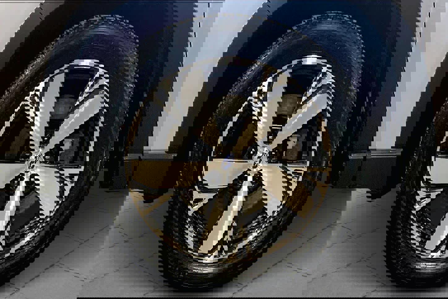 Used 2020 Subaru Forester Touring image 11