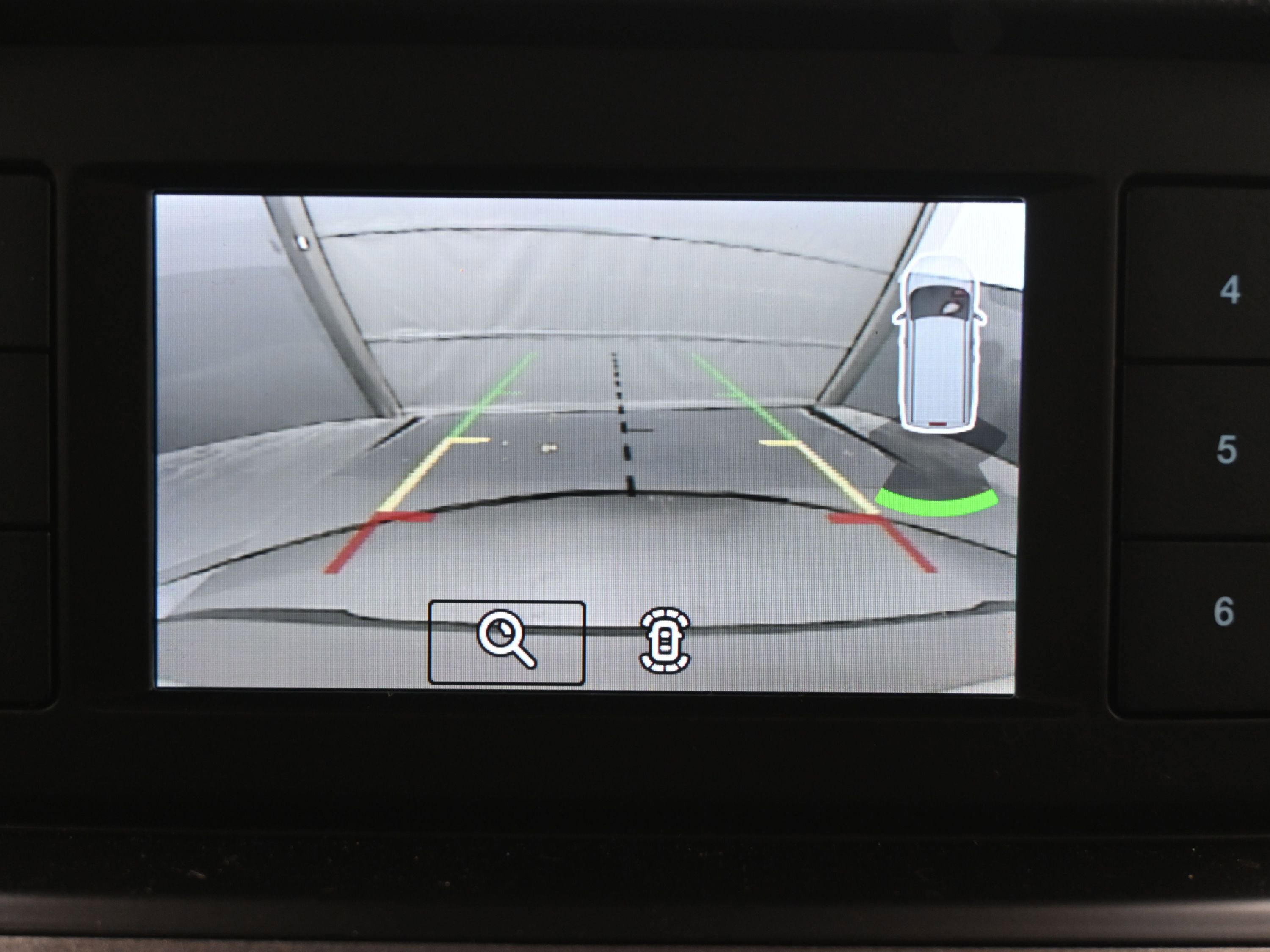 Used 2022 Ford Transit Connect XL image 16