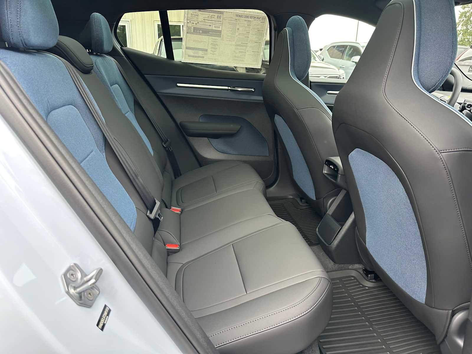New 2026 Volvo EX30 Cross Country Ultra w/ Protection Package Premier AWD/4WD image 12