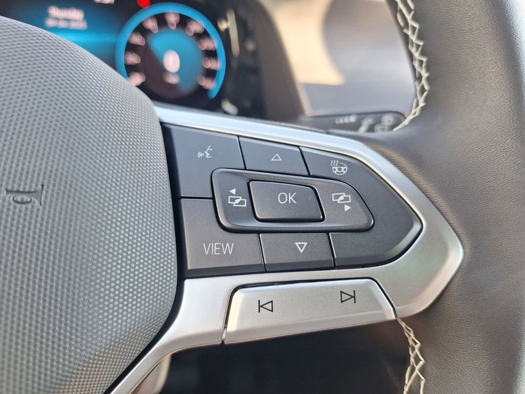 New 2026 Volkswagen Atlas Cross Sport SE image 14