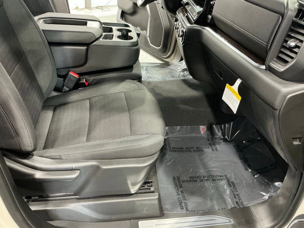 Used 2026 GMC Sierra 1500 SLE w/ Preferred Package RWD image 13