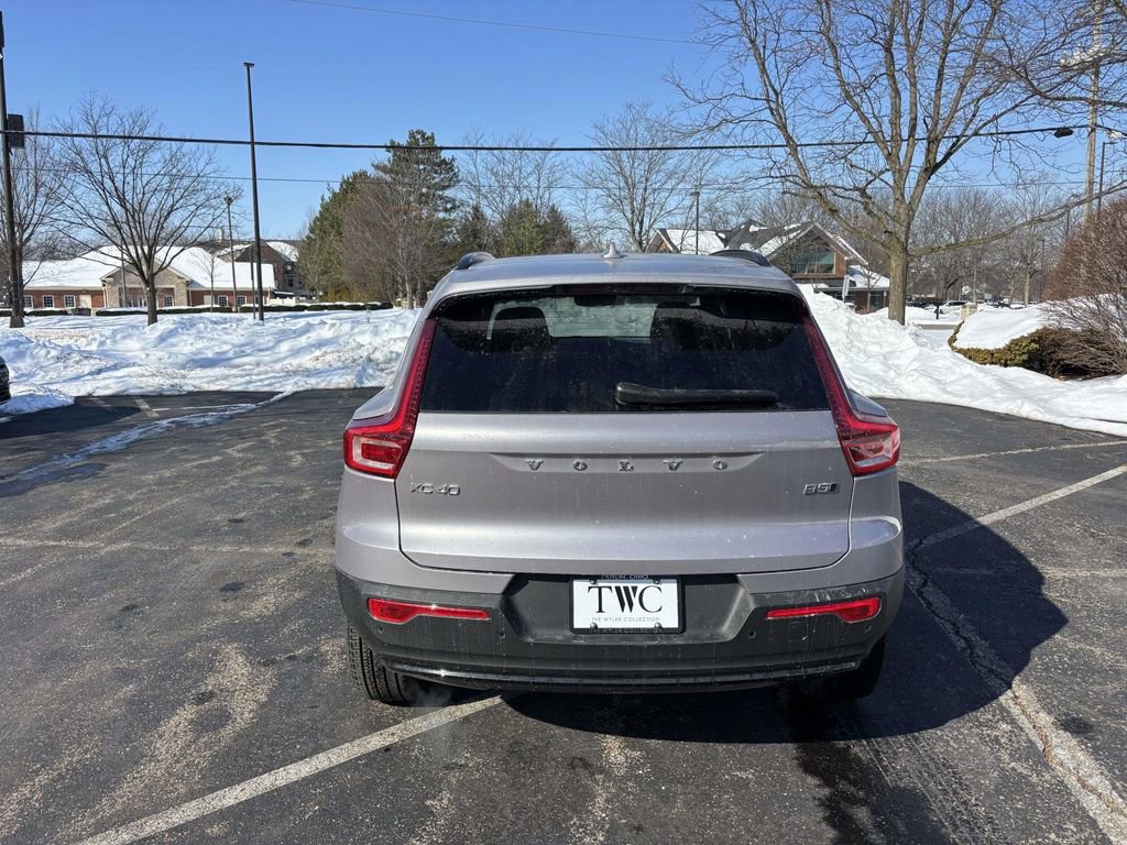 New 2026 Volvo XC40 B5 Ultra w/ Protection Package Premier image 6