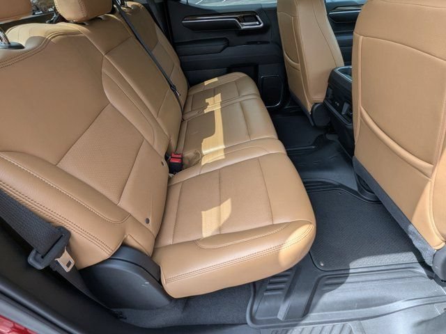 Used 2024 Chevrolet Silverado 1500 RST w/ Z71 Off-Road Package AWD/4WD image 14