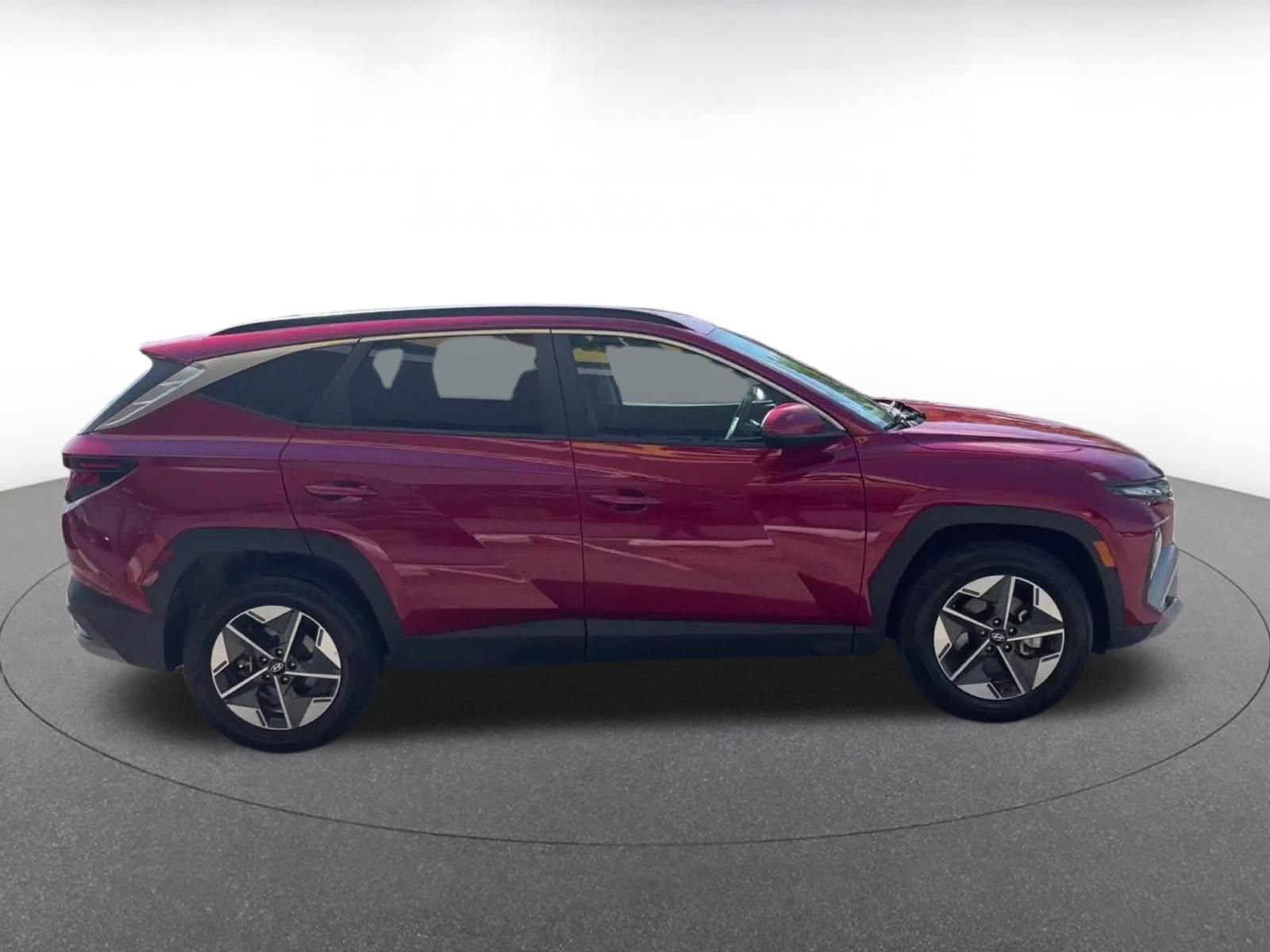 Used 2025 Hyundai Tucson SEL AWD/4WD image 16