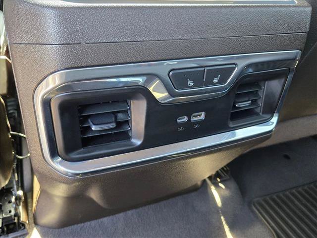Used 2024 GMC Sierra 3500 Denali w/ Denali Reserve Package AWD/4WD image 18