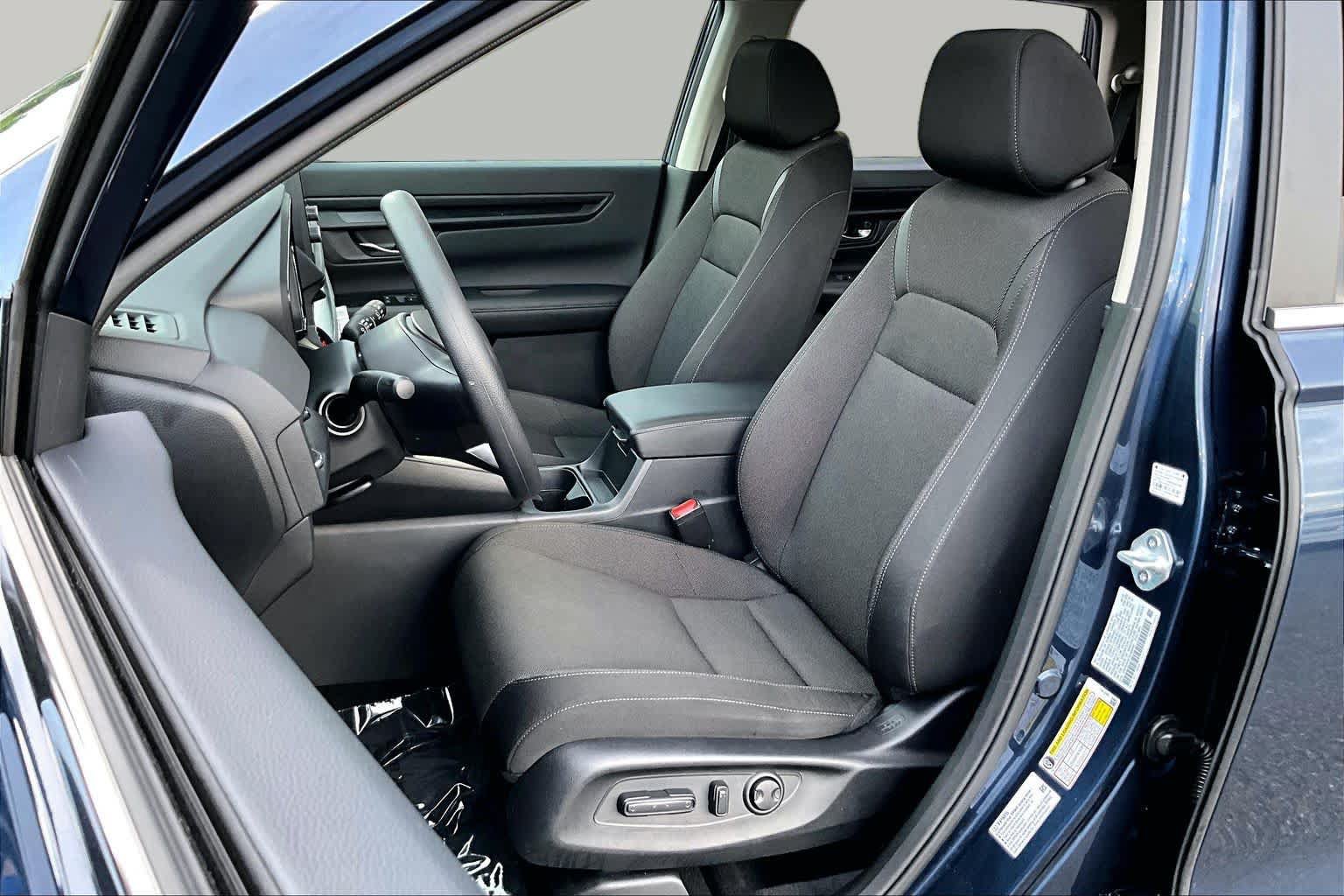 Used 2025 Honda CR-V EX image 8