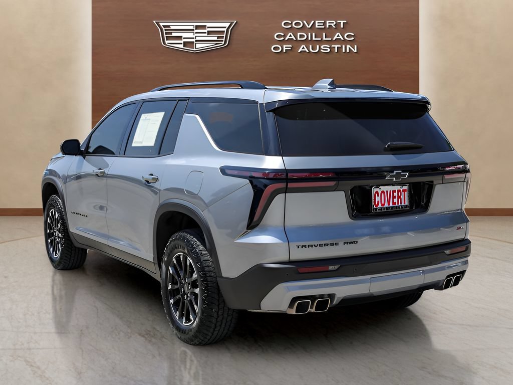Used 2025 Chevrolet Traverse Z71 w/ Driver Confidence Package AWD/4WD image 3
