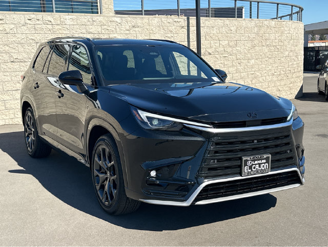 New 2026 Lexus TX 500h AWD w/ Technology Package image 2
