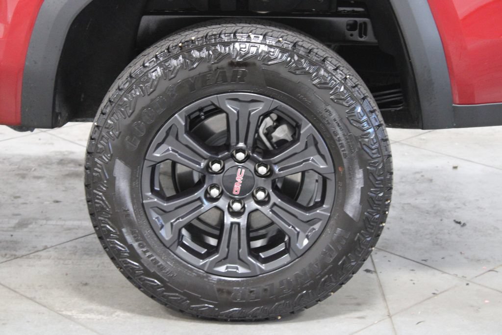 Used 2024 GMC Canyon Elevation w/ Trailering Package RWD image 17