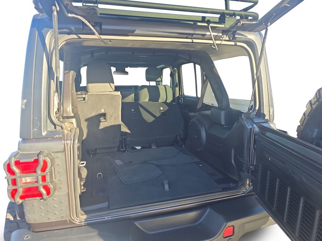 Used 2024 Jeep Wrangler Willys image 21