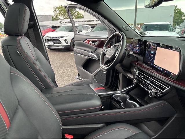 Used 2024 Chevrolet Traverse RS w/ LPO, Floor Liner Package AWD/4WD image 16