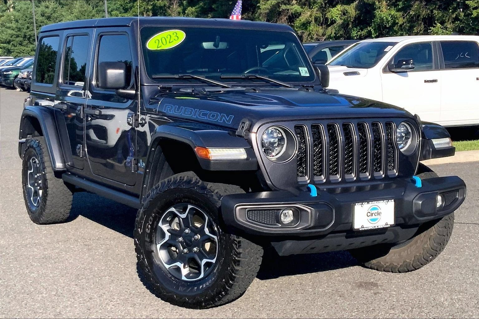 Used 2023 Jeep Wrangler Unlimited Rubicon 4xe w/ Cold Weather Group AWD/4WD image 2