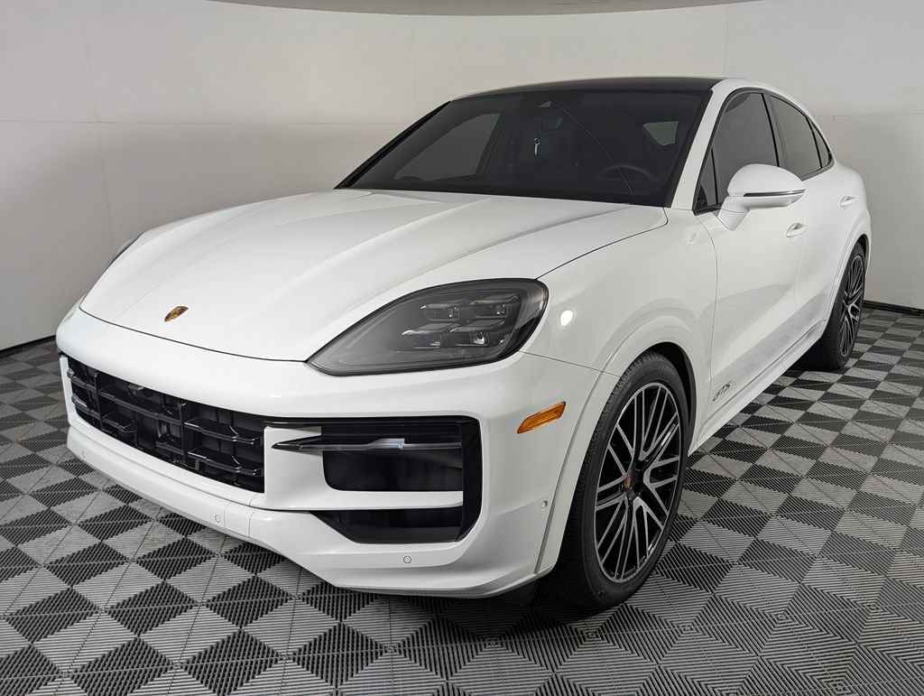 Certified 2025 Porsche Cayenne GTS AWD/4WD image 1
