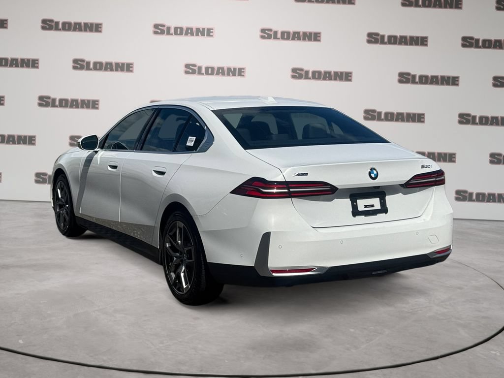 Used 2026 BMW 530i xDrive AWD/4WD image 3