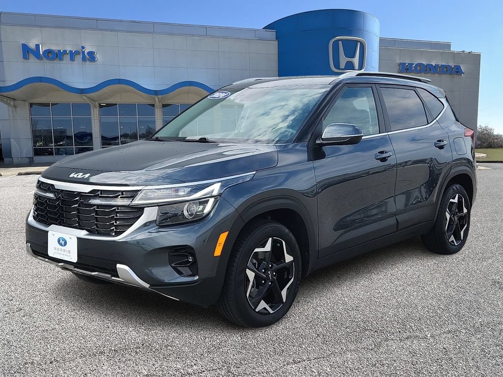 Used 2024 Kia Seltos EX AWD/4WD image 2