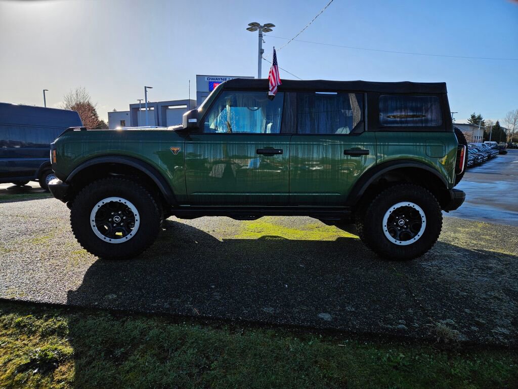 Used 2022 Ford Bronco Badlands w/ Sasquatch Package image 2