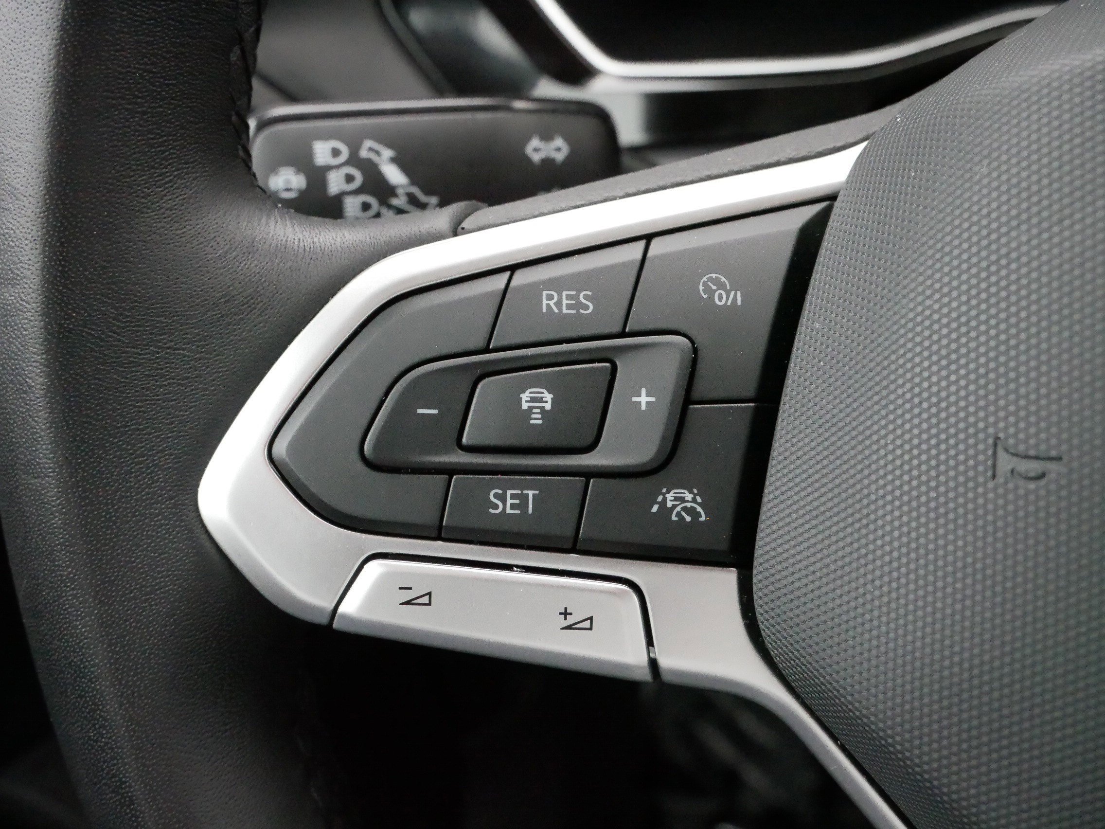 Certified 2024 Volkswagen Jetta SEL image 26