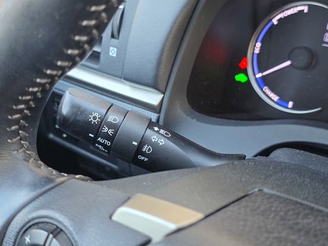 Used 2017 Lexus CT 200h w/ Seat Comfort Package image 34