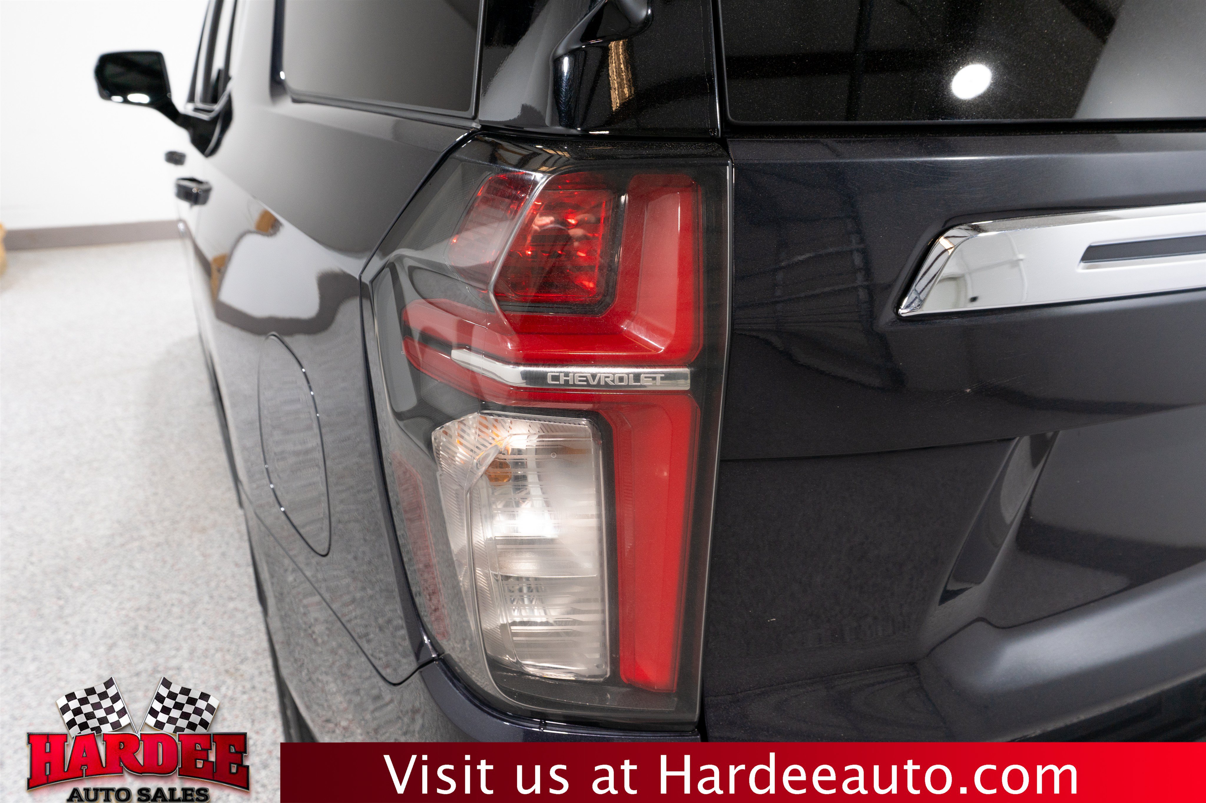Used 2022 Chevrolet Tahoe LT w/ Luxury Package AWD/4WD image 8