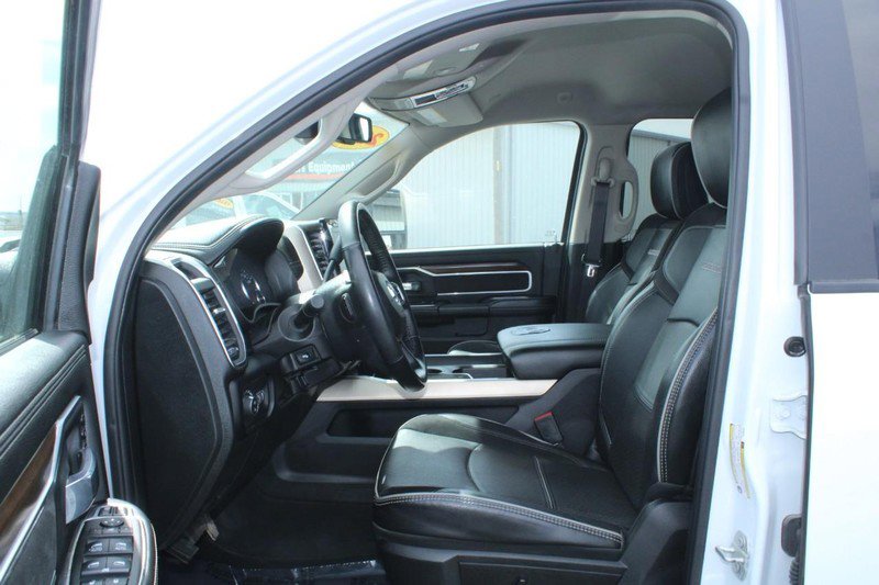 Used 2024 RAM 2500 Laramie AWD/4WD image 8