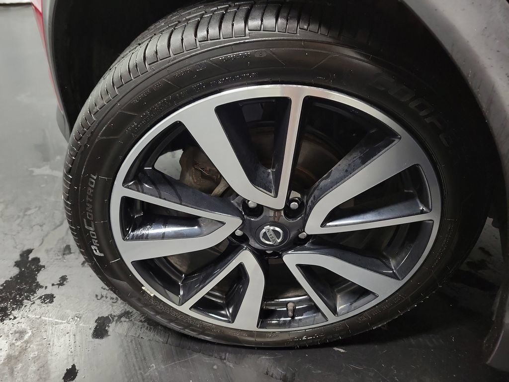 Used 2018 Nissan Rogue Sport SL w/ SL Premium Package AWD/4WD image 14