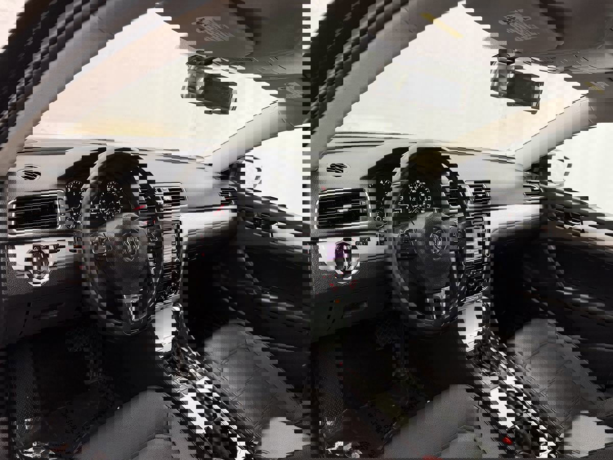 Used 2013 Volkswagen Passat 2.5 SE image 8