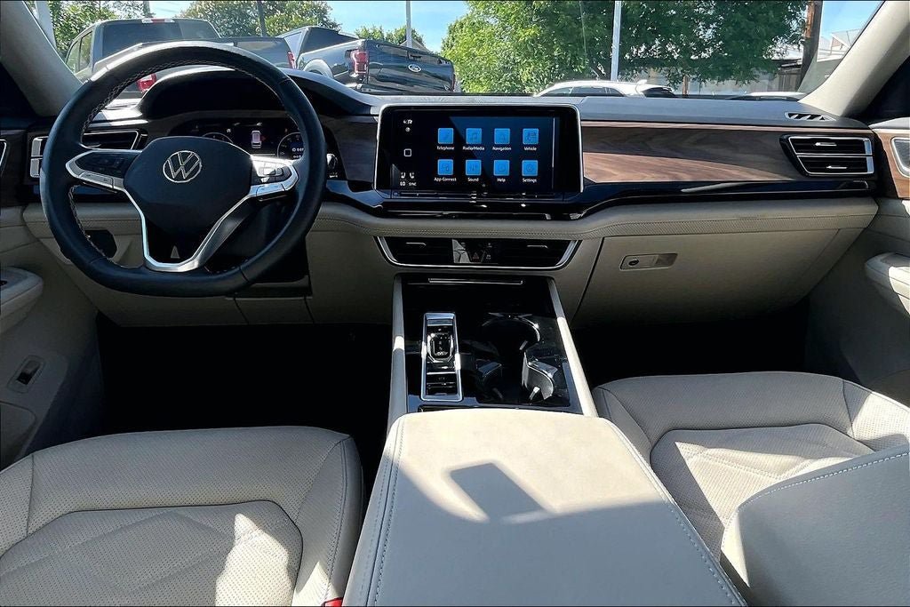 Certified 2026 Volkswagen Atlas SE w/ Panoramic Sunroof Package FWD image 15