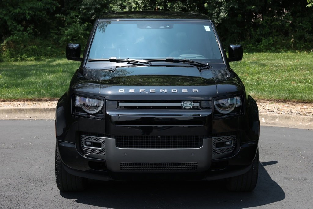 Used 2024 Land Rover Defender 130 V8 image 8
