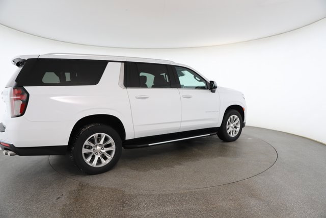 Used 2023 Chevrolet Suburban Premier image 18