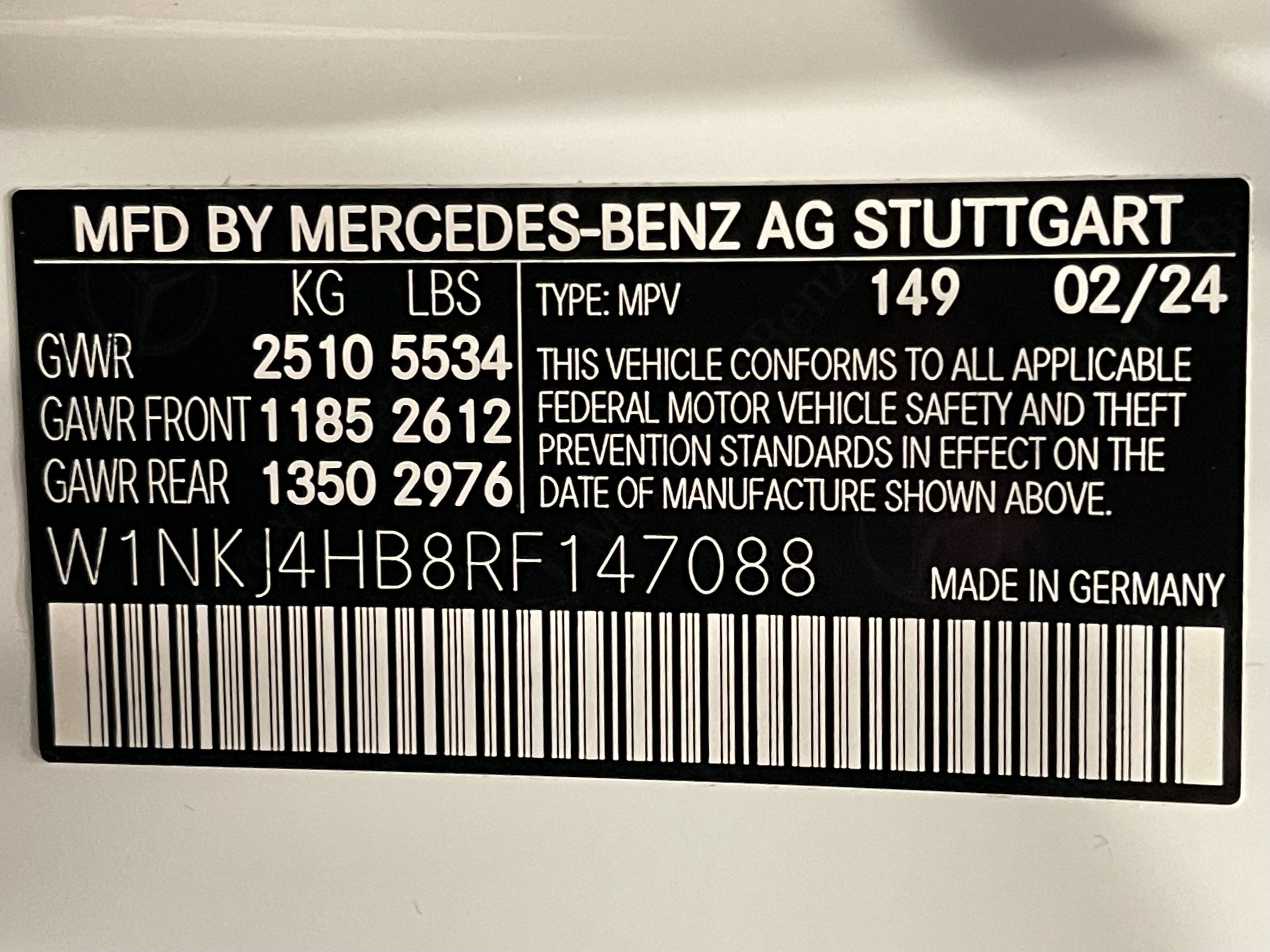 Used 2024 Mercedes-Benz GLC 300 4MATIC image 25