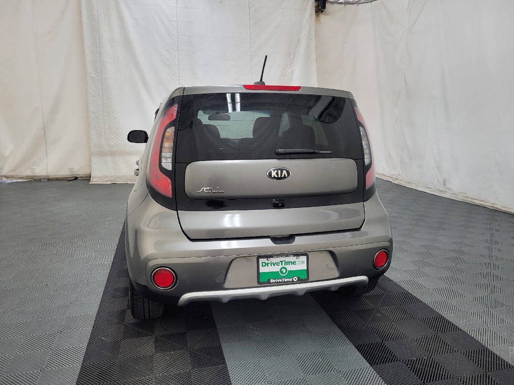 Used 2018 Kia Soul + FWD image 6