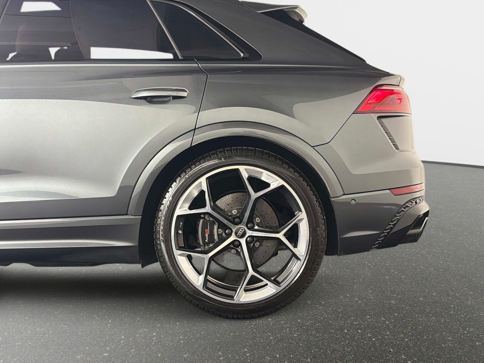 Used 2025 Audi RS Q8 performance AWD/4WD image 13